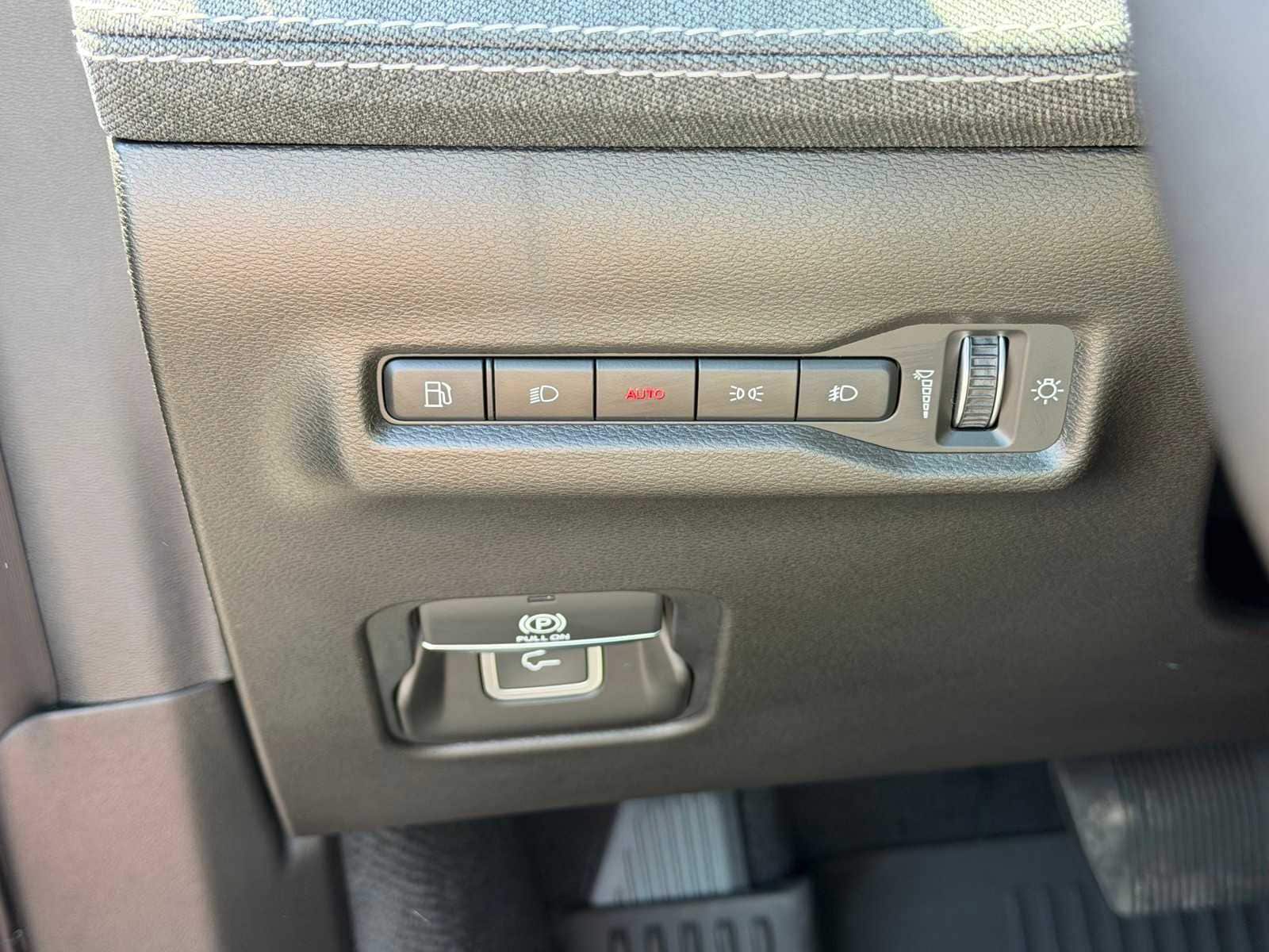 Thumbnail: 2026 Jeep Cherokee - 12
