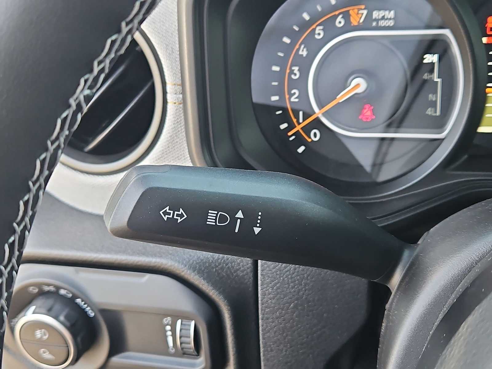 Thumbnail: 2025 Jeep Gladiator - 23