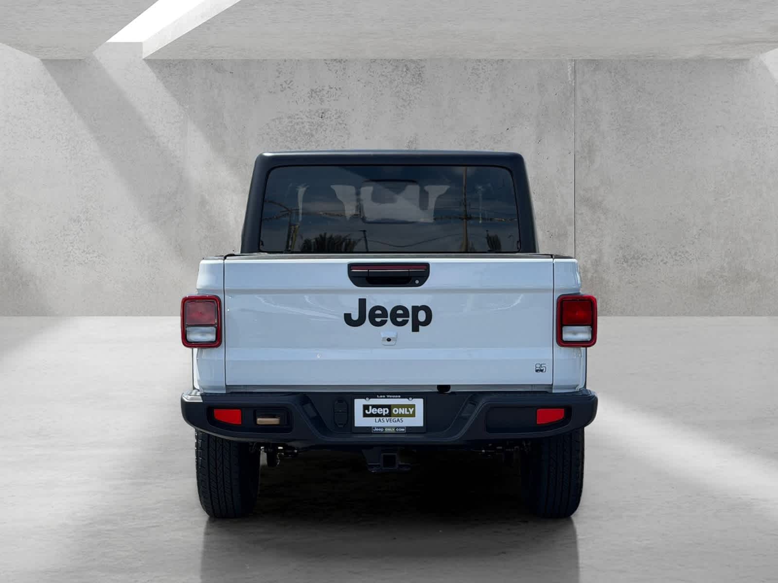 Thumbnail: 2026 Jeep Gladiator - 4