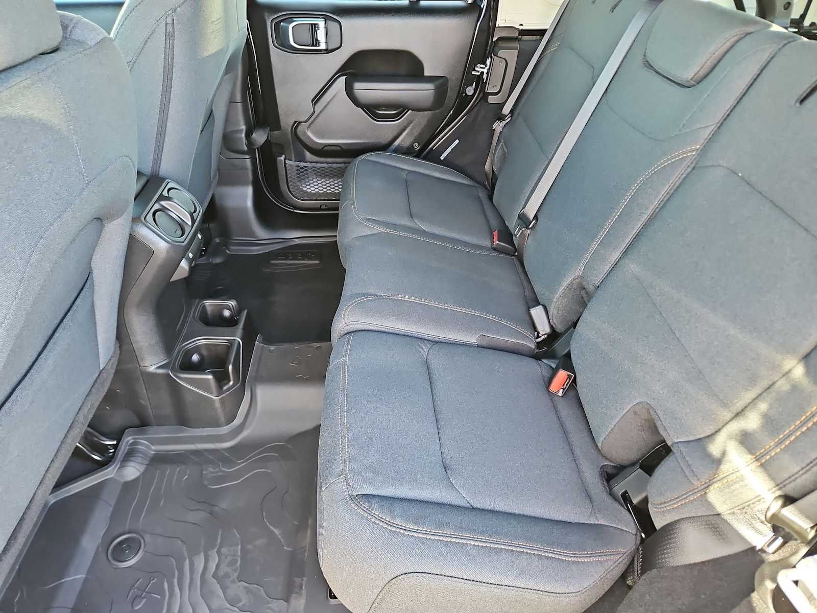 Thumbnail: 2026 Jeep Wrangler - 18