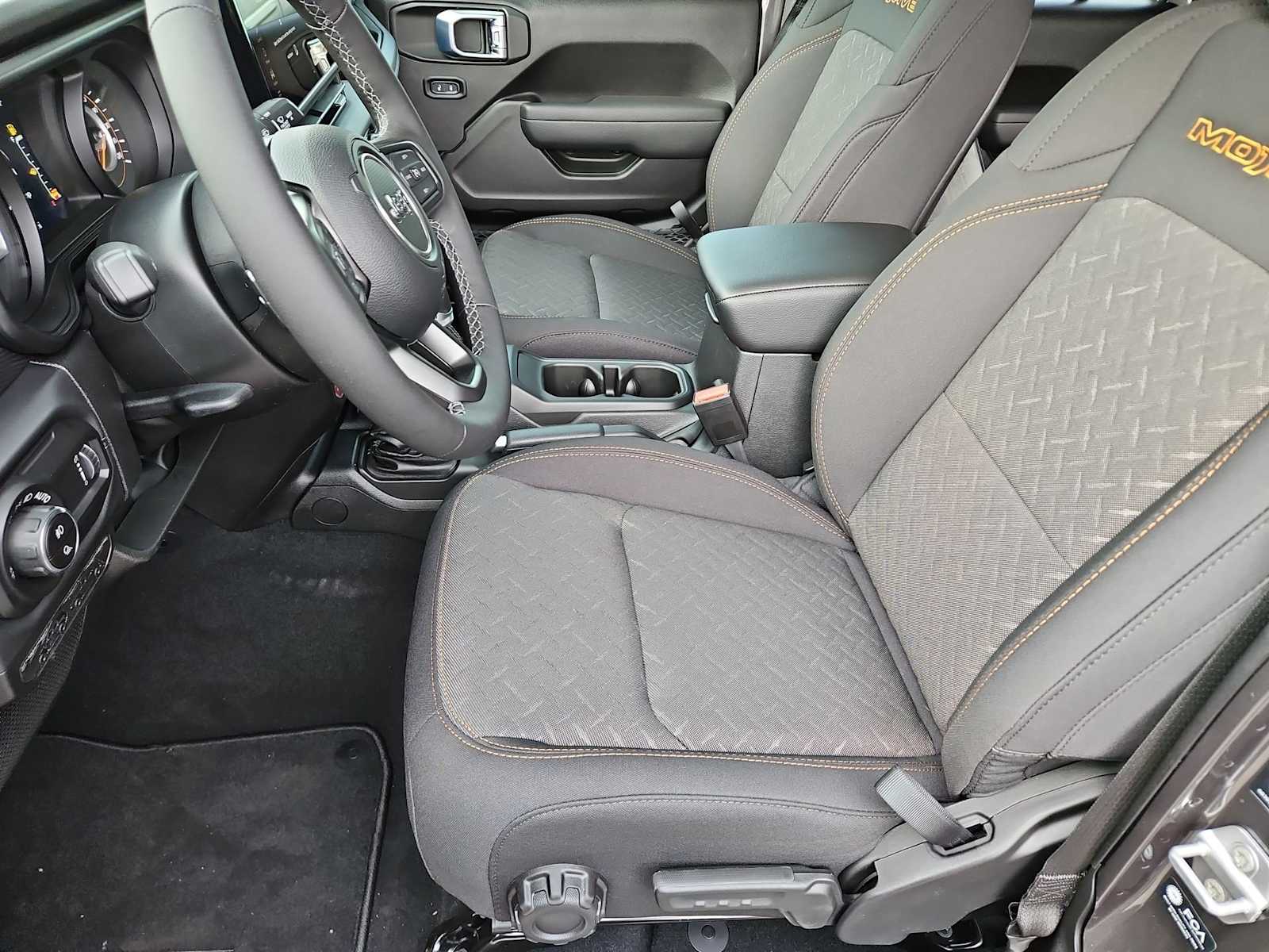 Thumbnail: 2026 Jeep Gladiator - 16