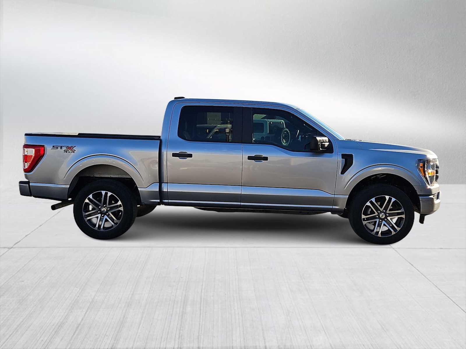 Thumbnail: 2023 Ford F-150 - 9
