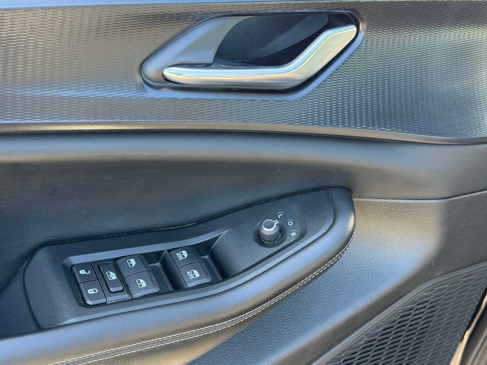 Thumbnail: 2024 Jeep Grand Cherokee - 11