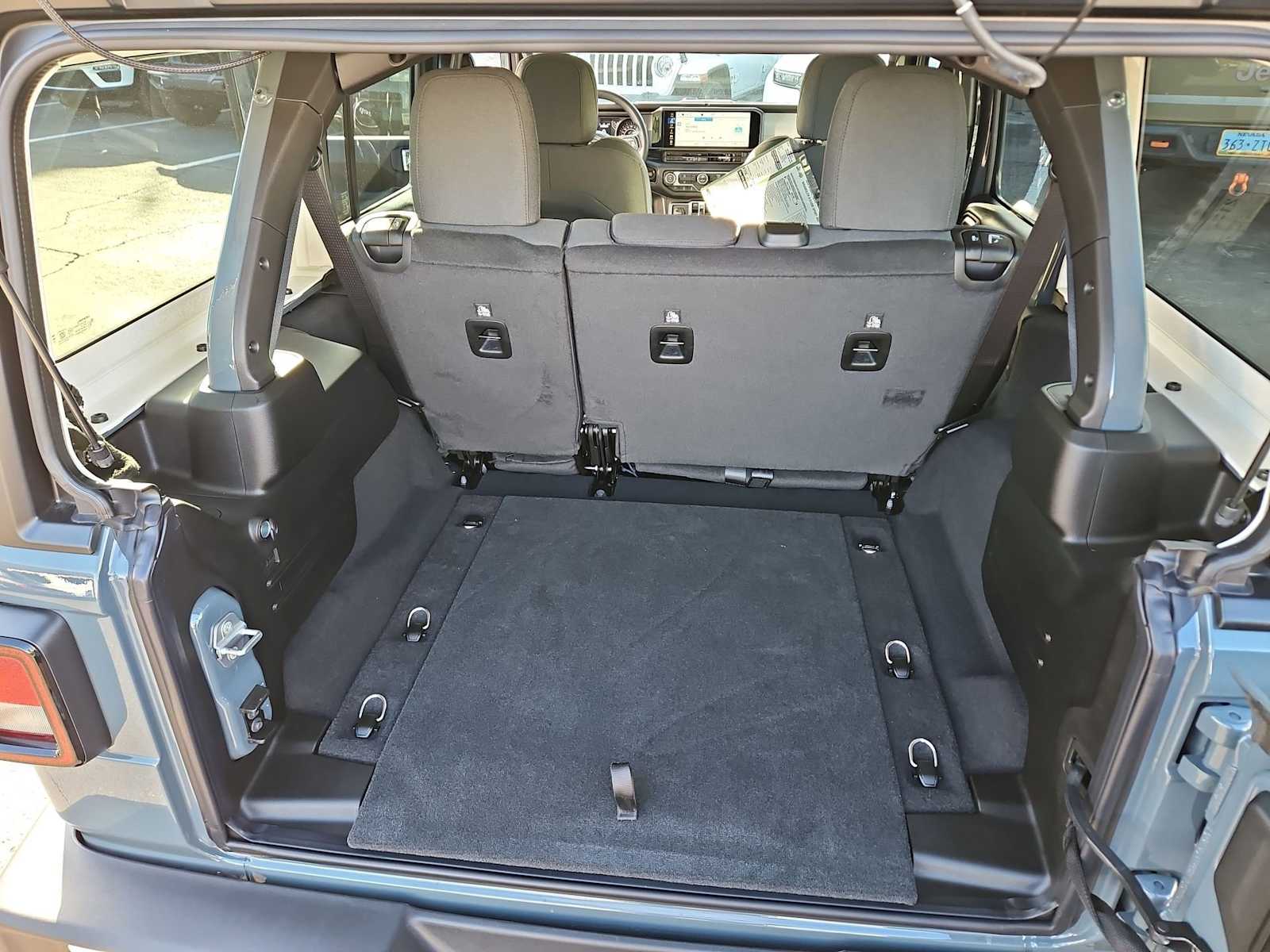 Thumbnail: 2026 Jeep Wrangler - 31