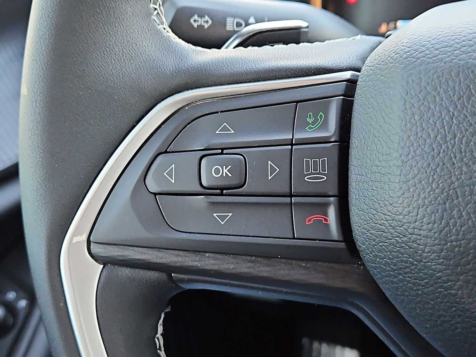 Thumbnail: 2025 Jeep Grand Cherokee - 25