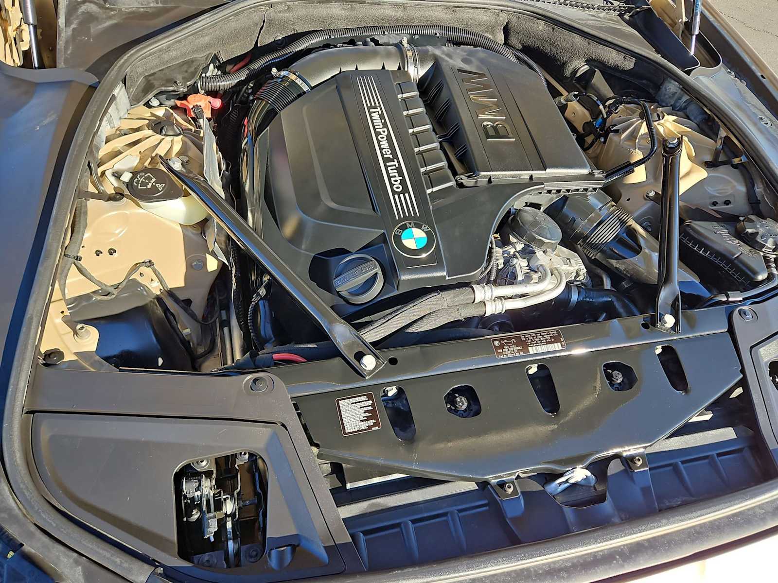 Thumbnail: 2013 BMW 5 Series - 15