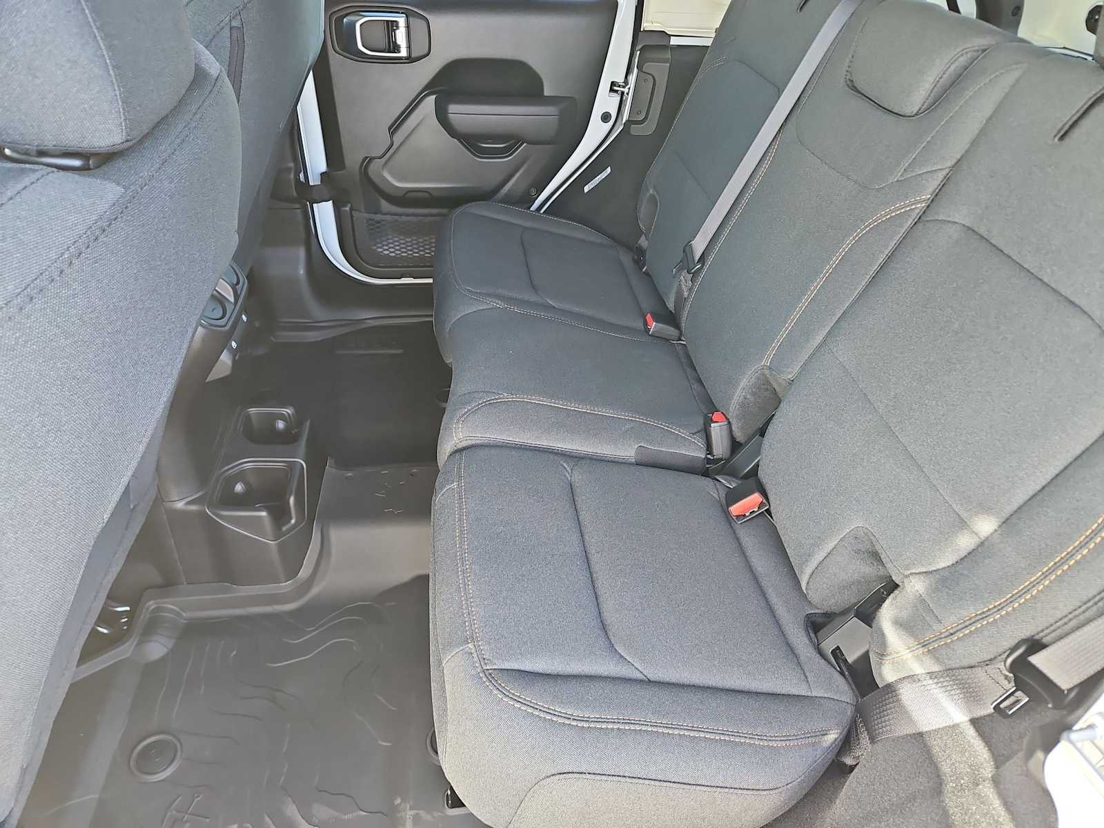 Thumbnail: 2026 Jeep Wrangler - 18