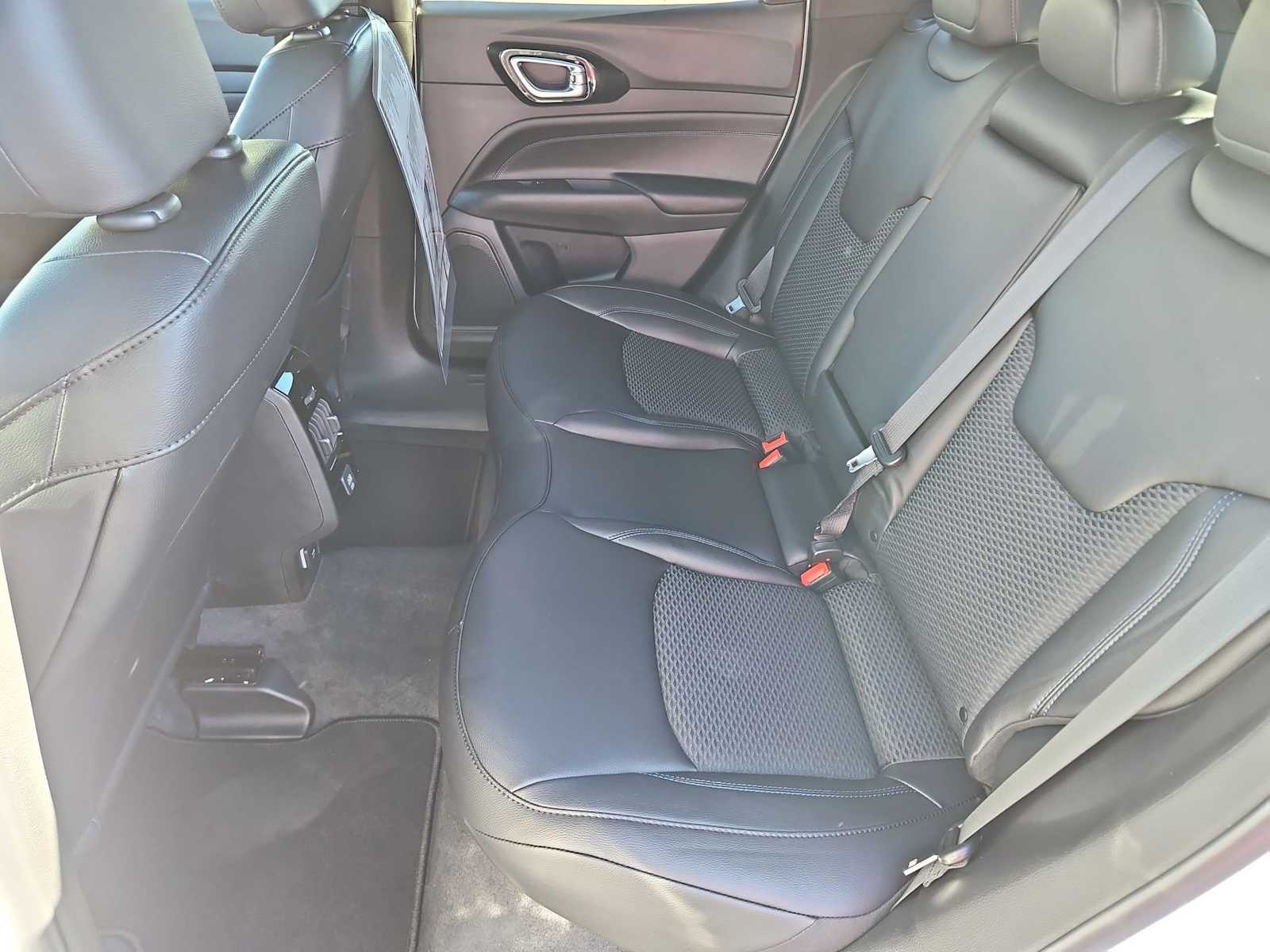 Thumbnail: 2026 Jeep Compass - 19