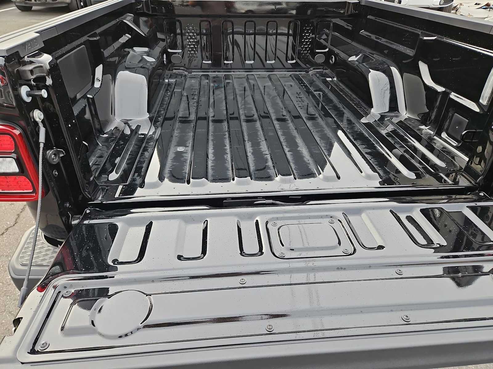 Thumbnail: 2026 Jeep Gladiator - 31