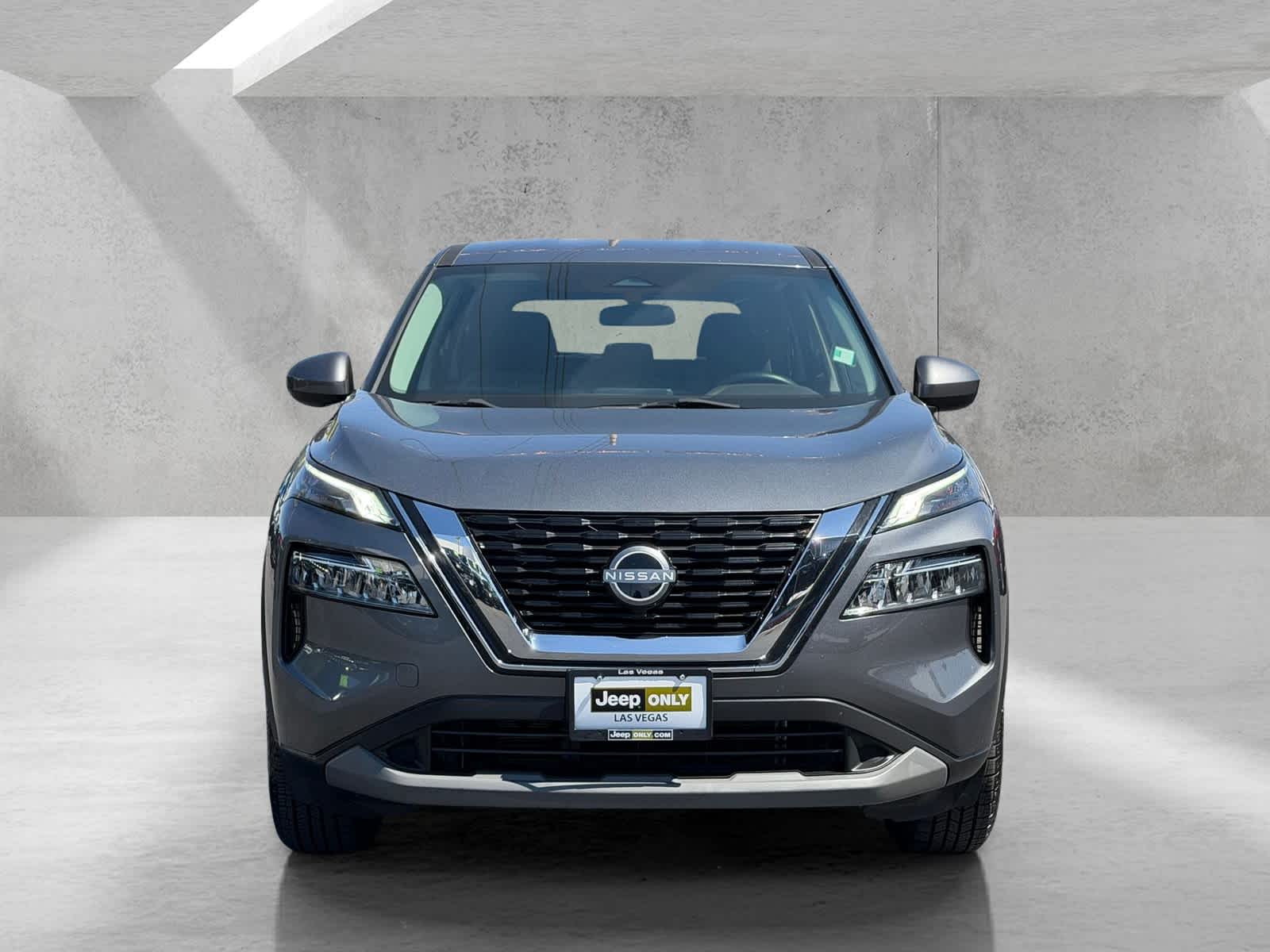 Thumbnail: 2023 Nissan Rogue - 8