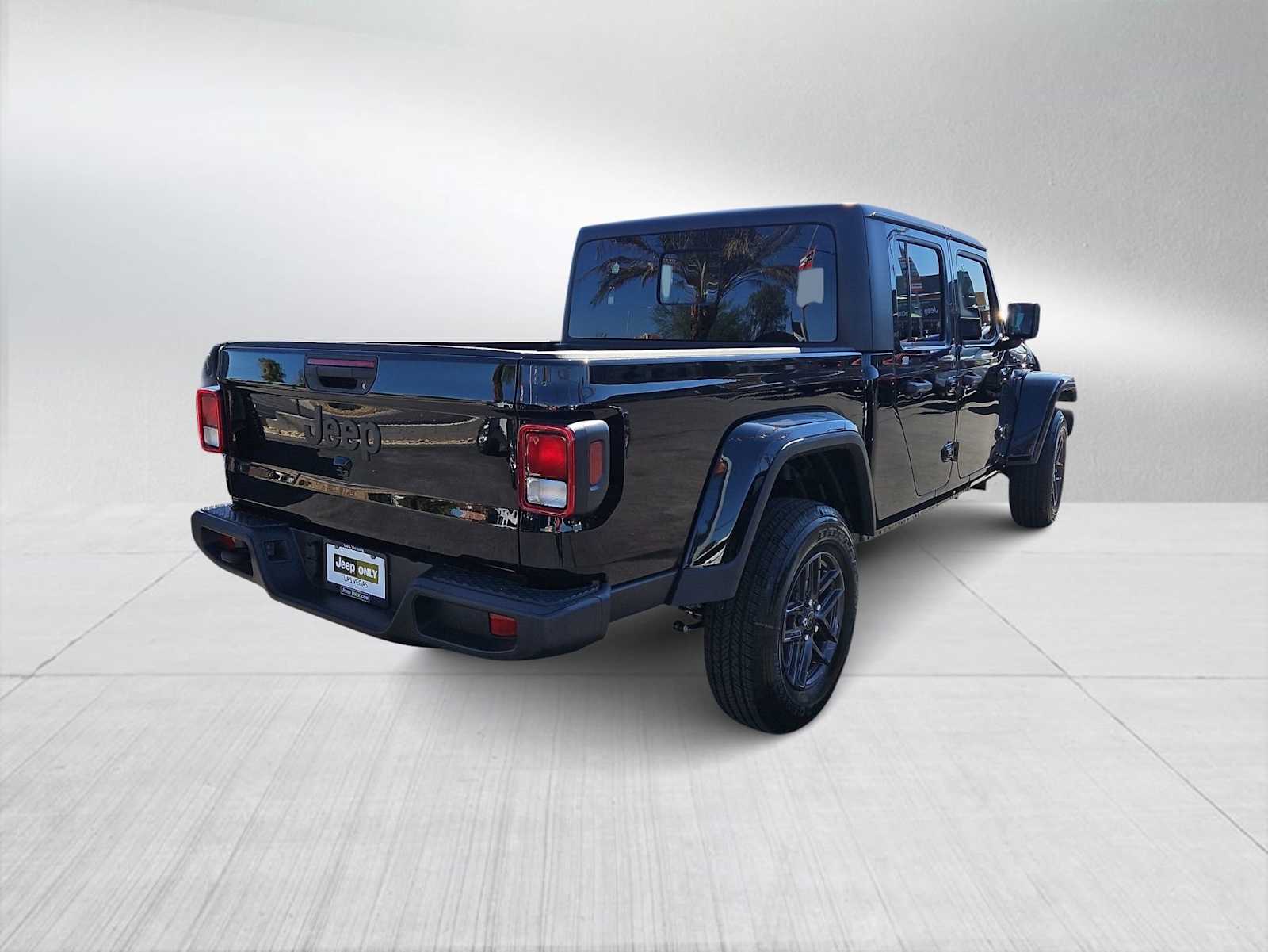 Thumbnail: 2025 Jeep Gladiator - 8
