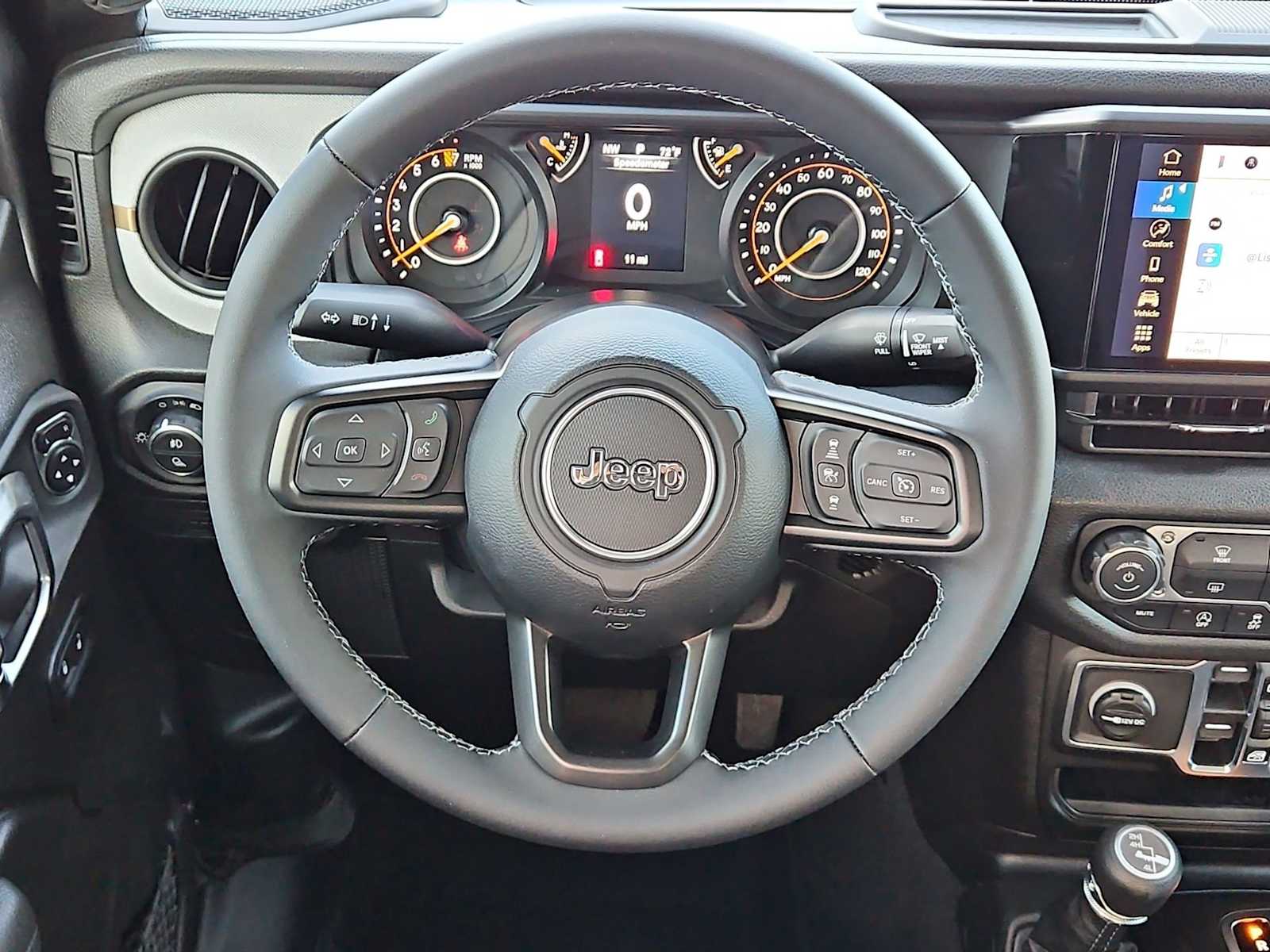 Thumbnail: 2026 Jeep Gladiator - 21