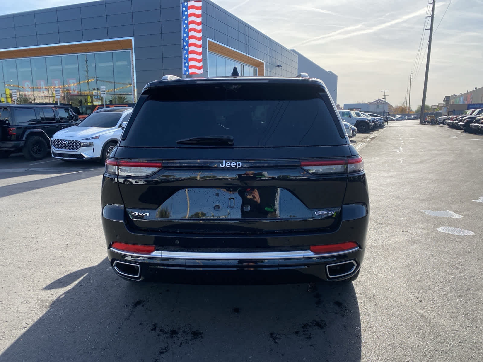 Thumbnail: 2023 Jeep Grand Cherokee - 6