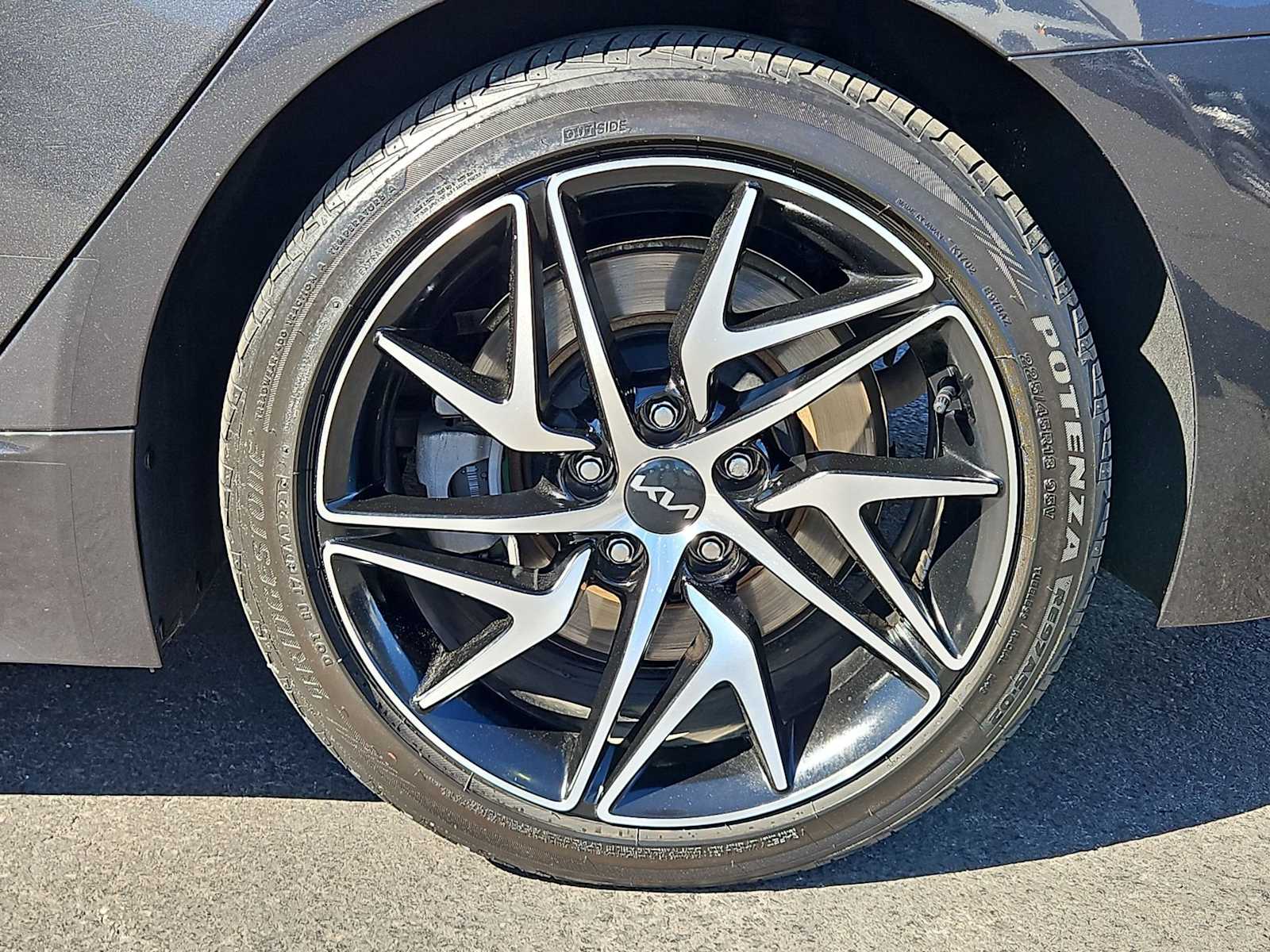 Thumbnail: 2022 Kia Stinger - 13