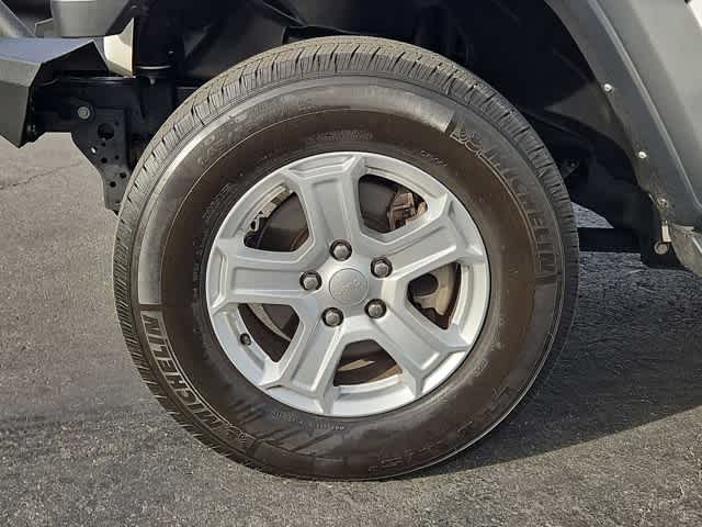 Thumbnail: 2021 Jeep Wrangler - 13