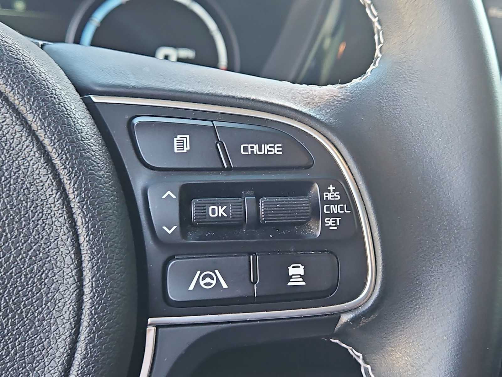2022 Kia Niro S 23