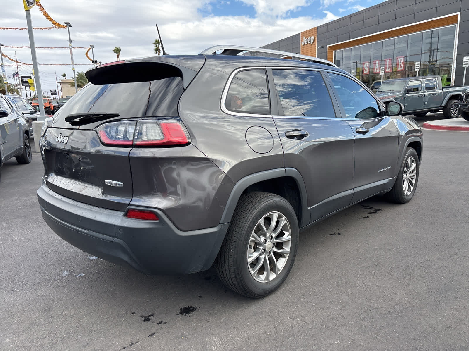 Thumbnail: 2020 Jeep Cherokee - 5