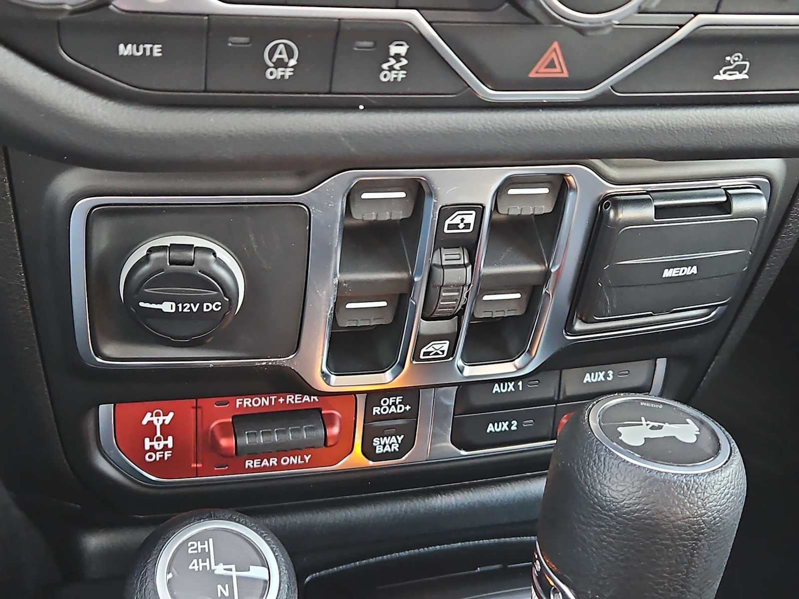 Thumbnail: 2026 Jeep Wrangler - 28