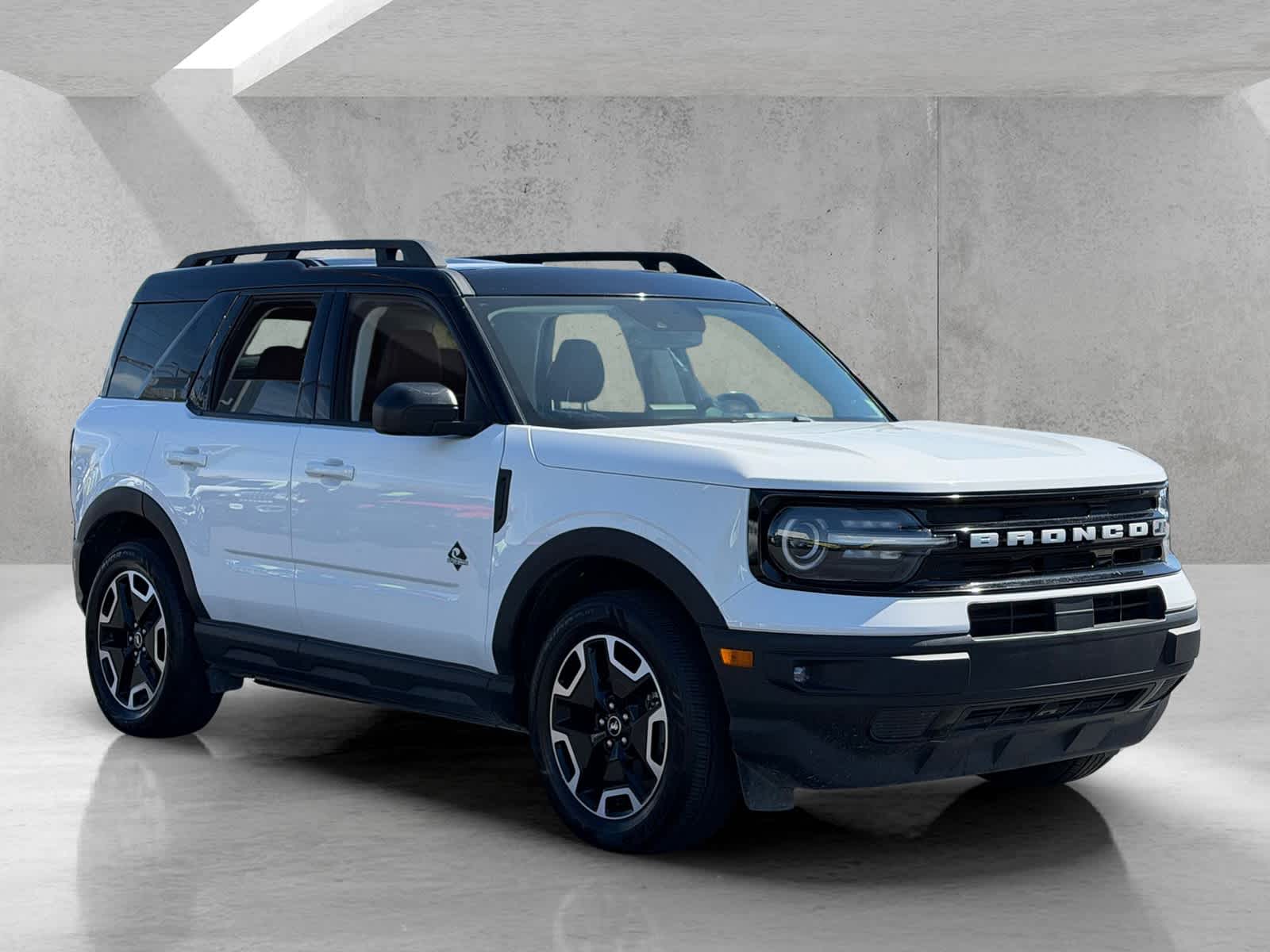 Thumbnail: 2023 Ford Bronco Sport - 9