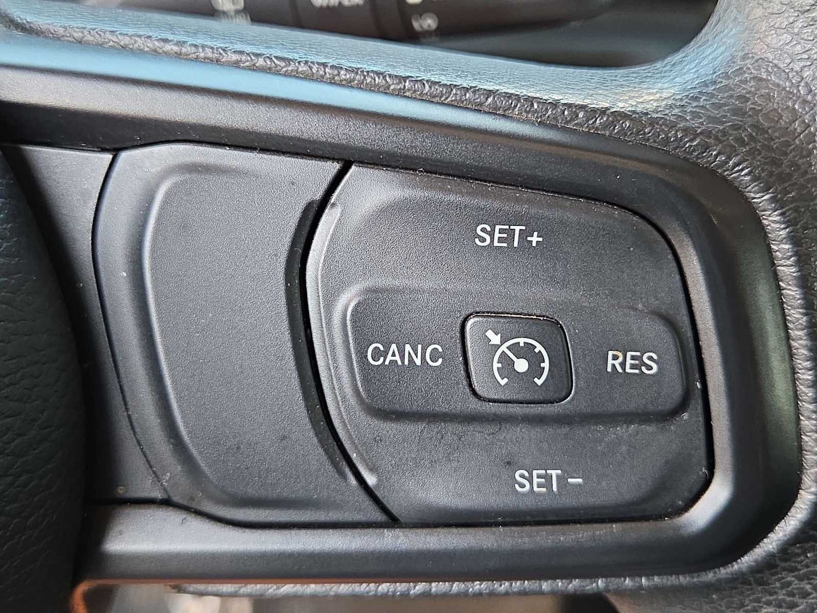 Thumbnail: 2021 Jeep Wrangler - 26