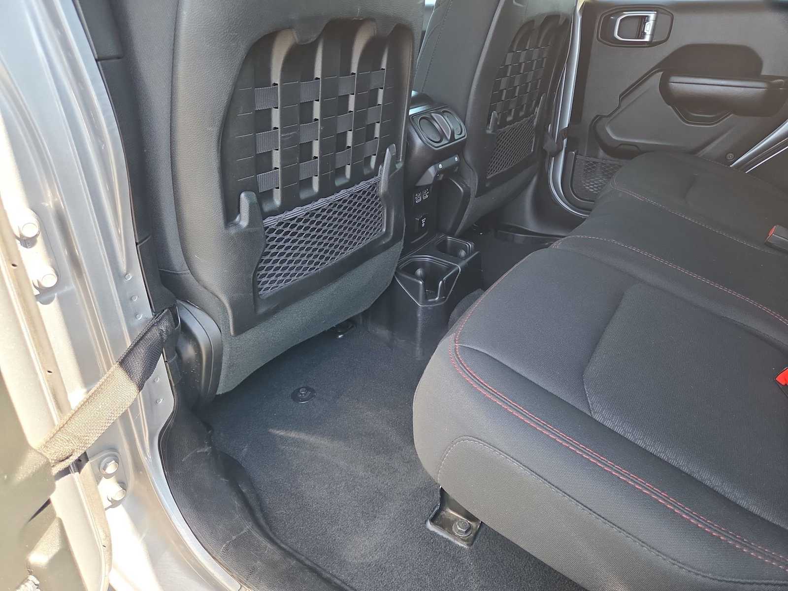 Thumbnail: 2020 Jeep Wrangler - 20