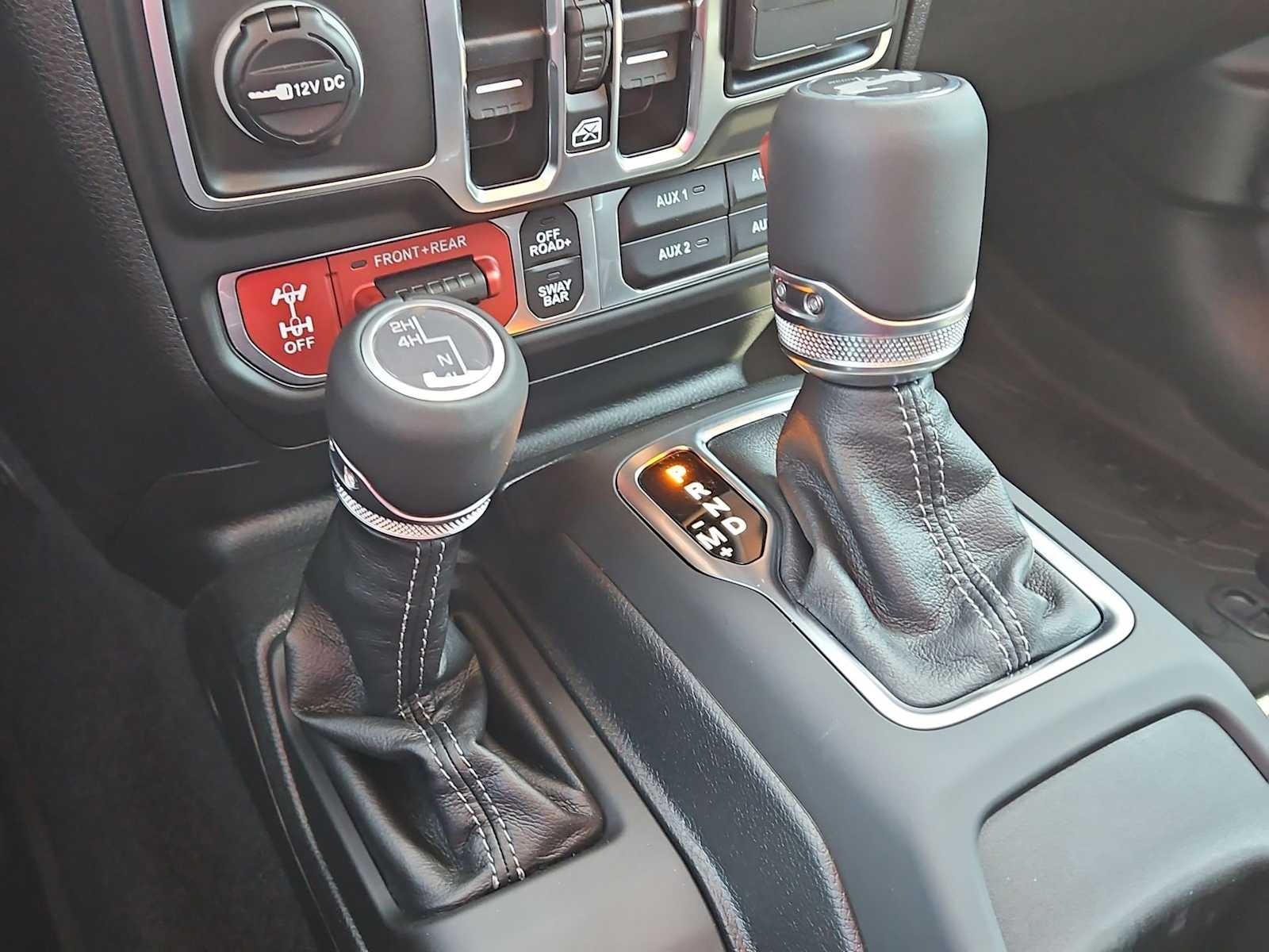 Thumbnail: 2025 Jeep Wrangler - 29