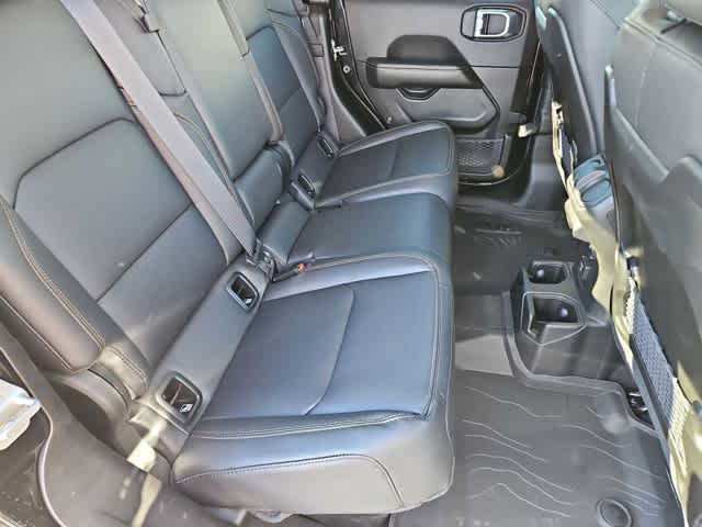 Thumbnail: 2026 Jeep Gladiator - 20