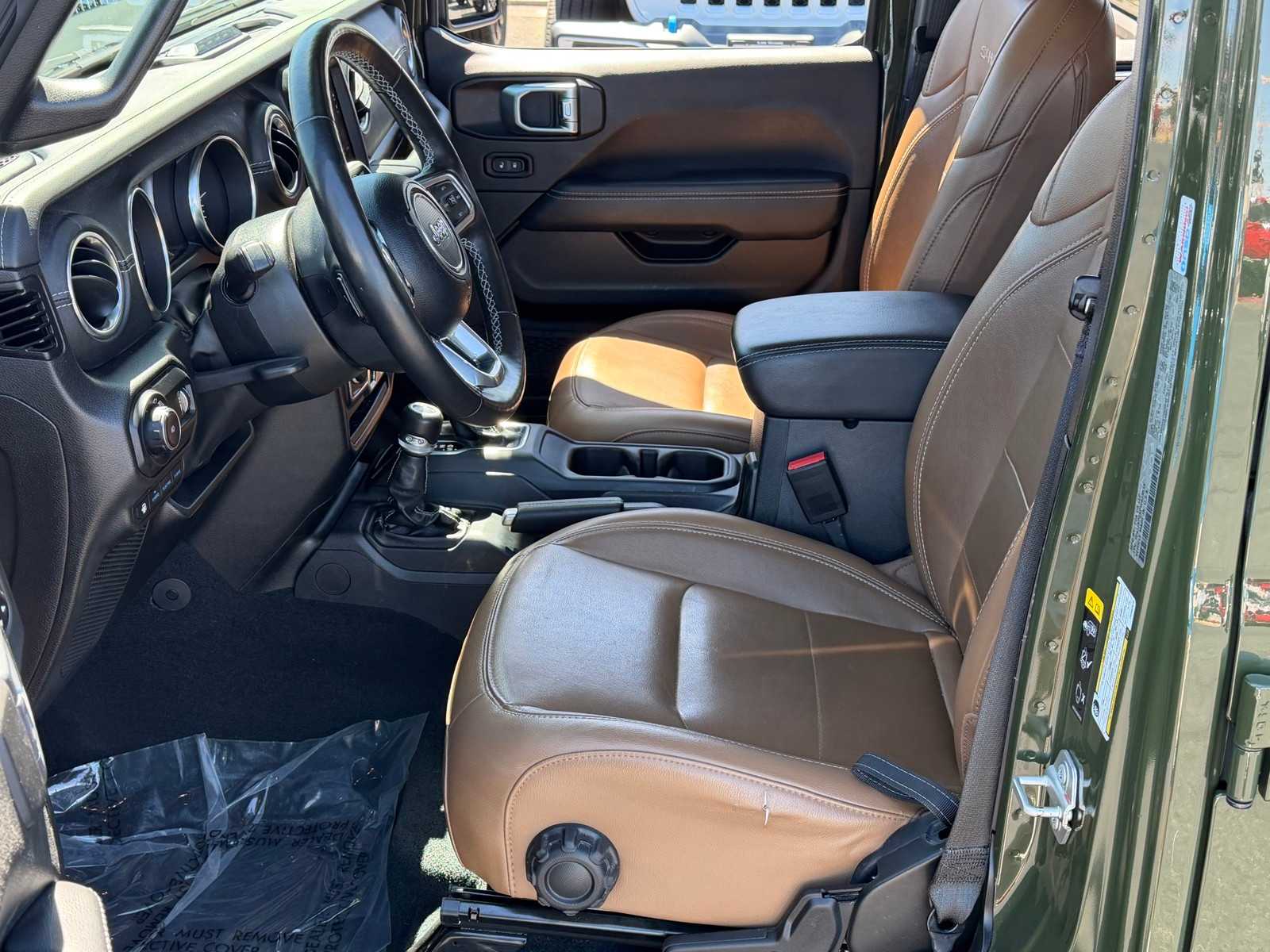 Thumbnail: 2023 Jeep Wrangler - 19