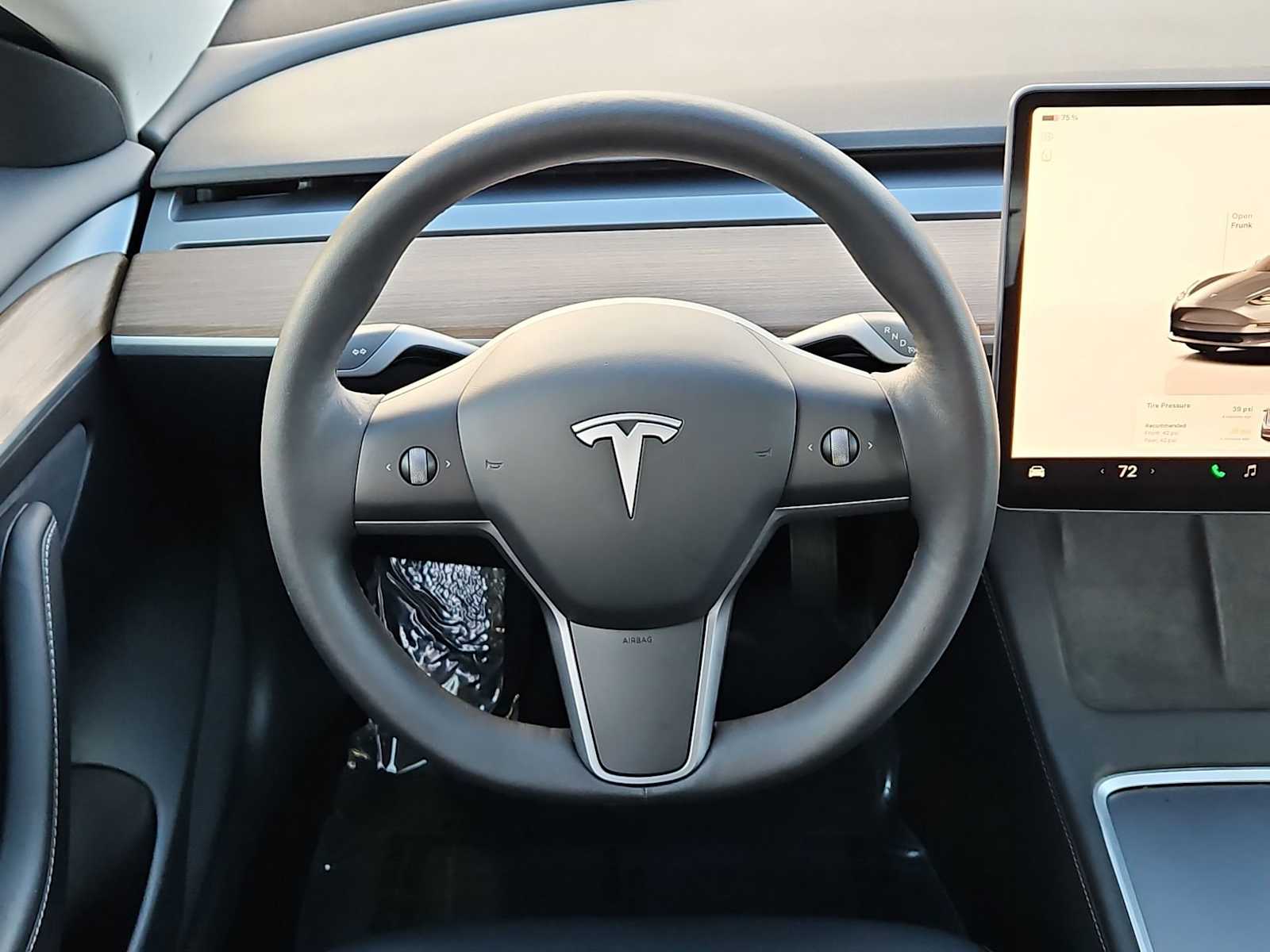Thumbnail: 2023 Tesla Model 3 - 23