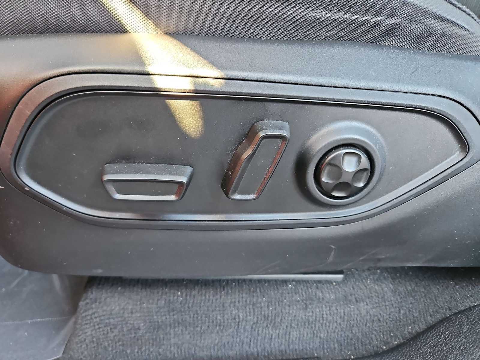 Thumbnail: 2025 Jeep Grand Cherokee - 19