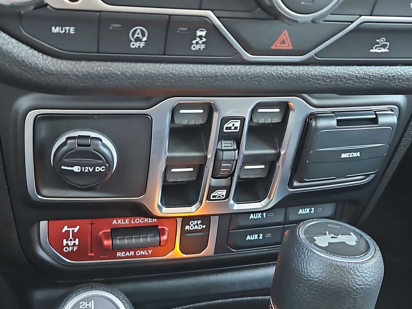 Thumbnail: 2026 Jeep Wrangler - 28