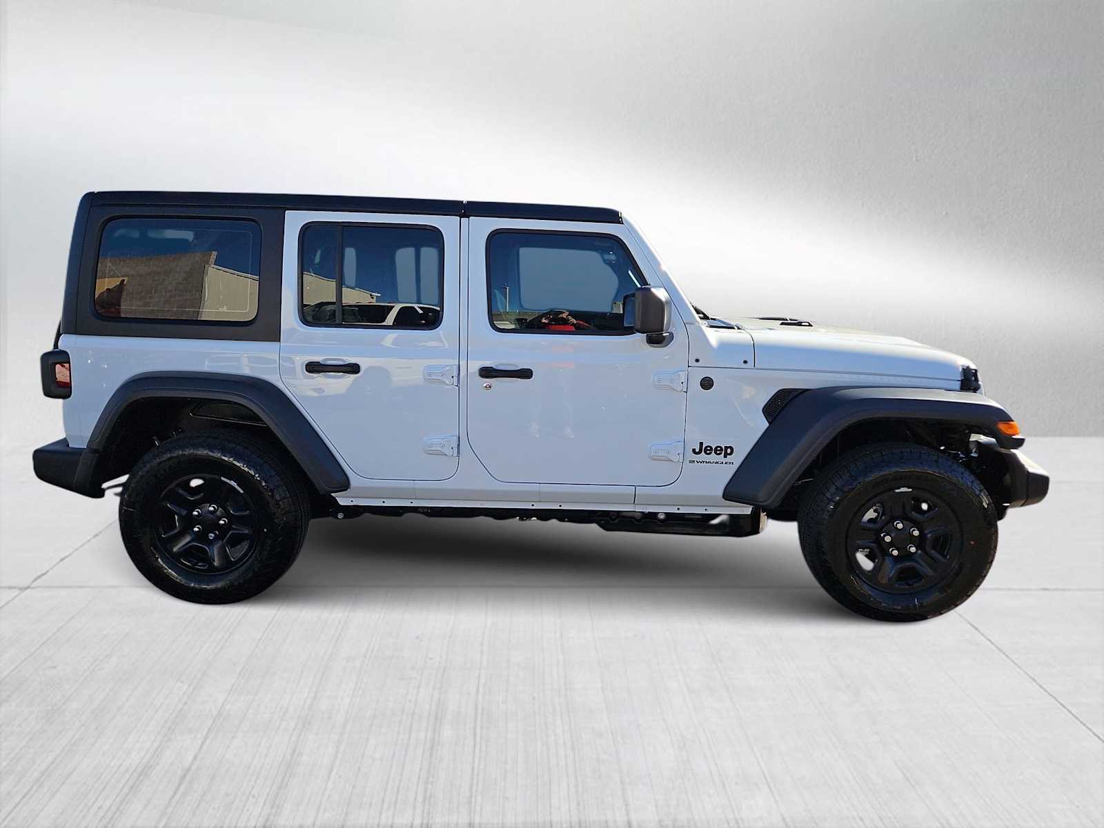 Thumbnail: 2026 Jeep Wrangler - 9
