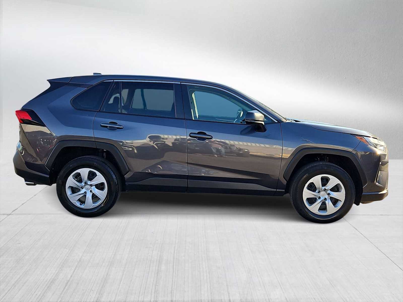 Thumbnail: 2024 Toyota RAV4 - 9