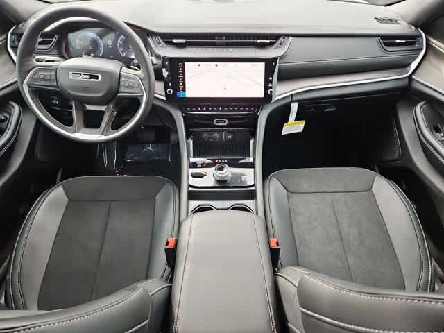 Thumbnail: 2026 Jeep Grand Cherokee - 15