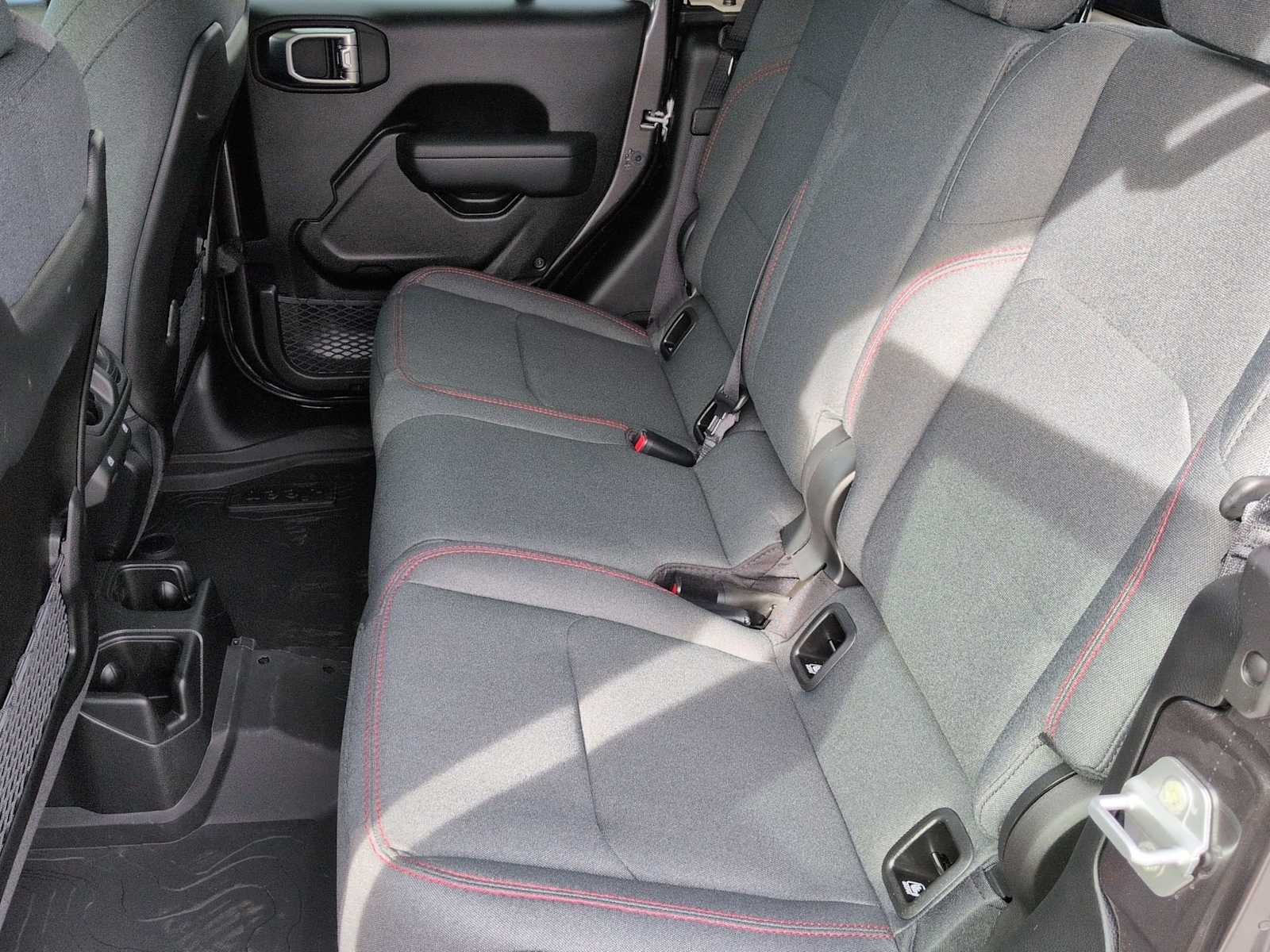 Thumbnail: 2026 Jeep Gladiator - 20