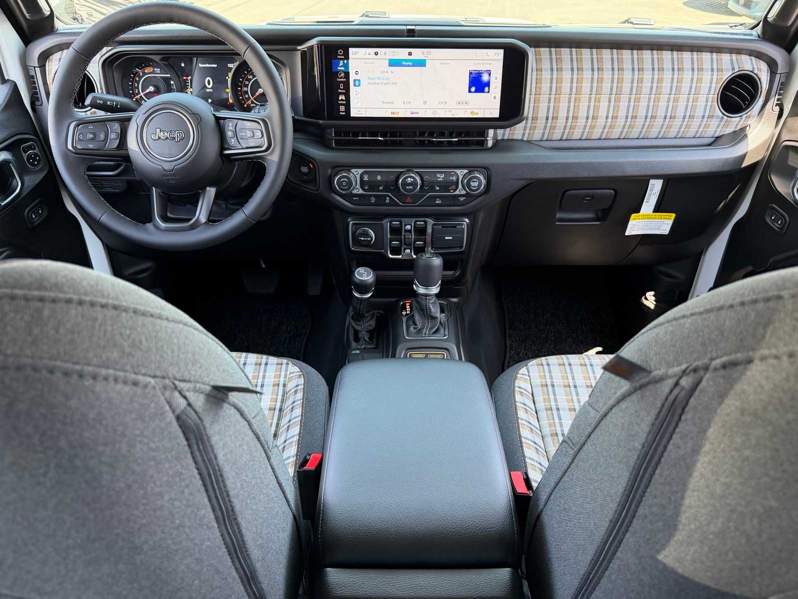 Thumbnail: 2026 Jeep Wrangler - 22