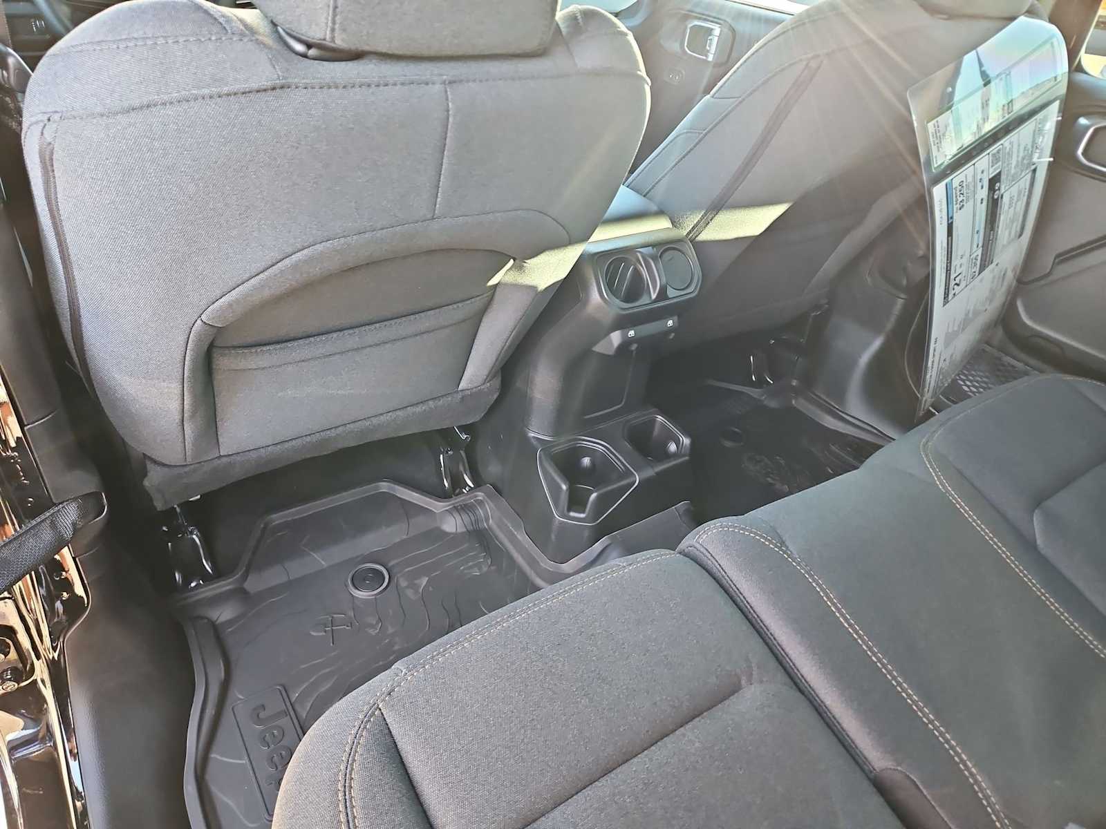 Thumbnail: 2026 Jeep Wrangler - 17