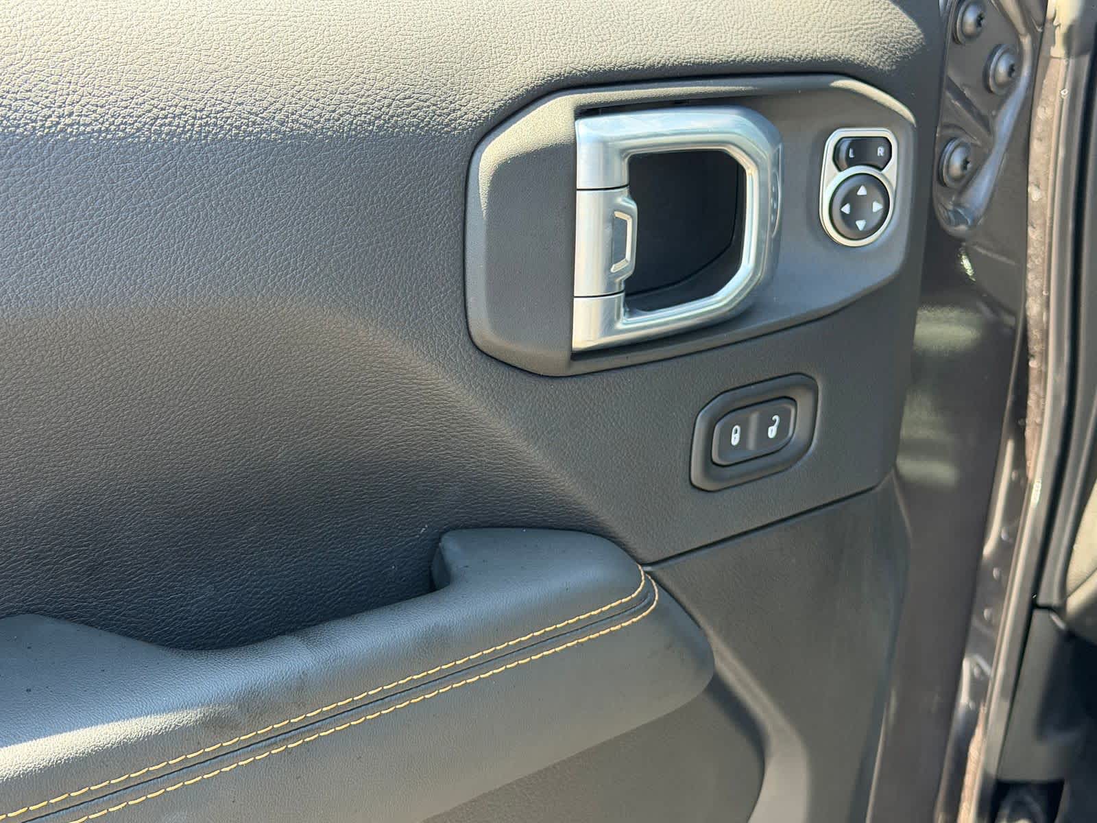Thumbnail: 2026 Jeep Wrangler - 9