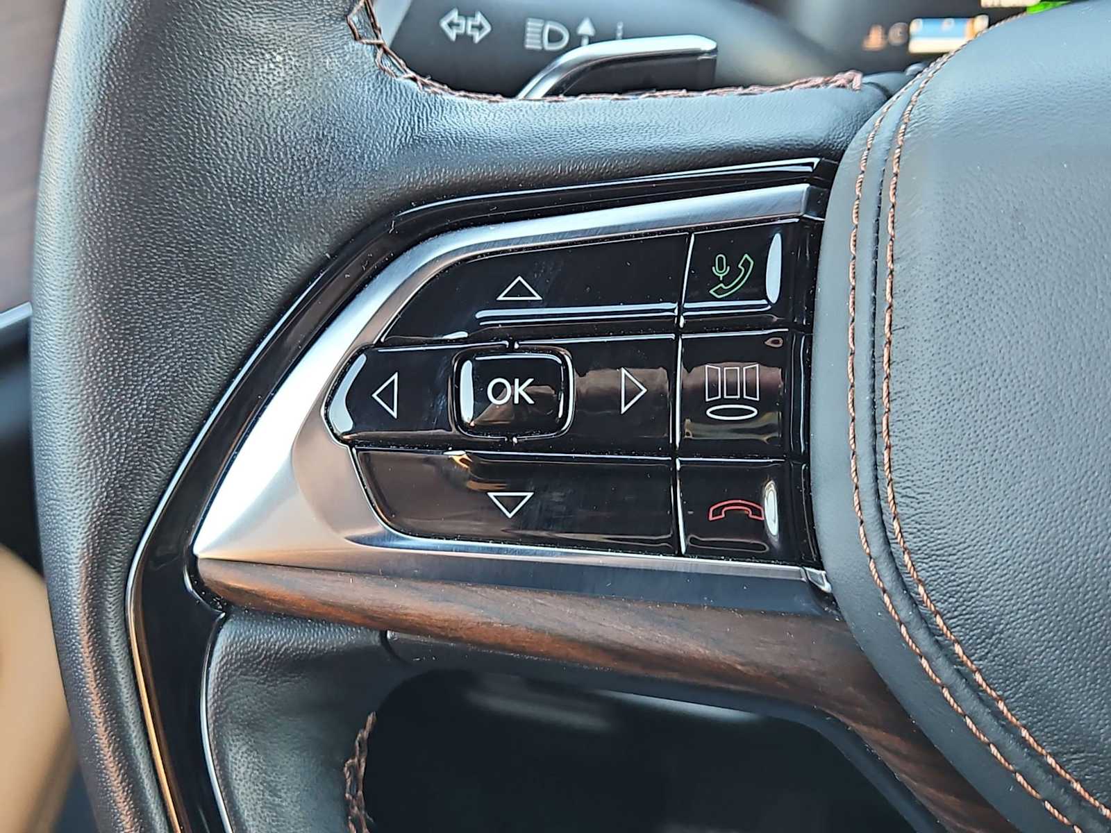 Thumbnail: 2022 Jeep Grand Cherokee - 25