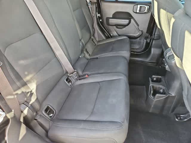 Thumbnail: 2022 Jeep Gladiator - 19