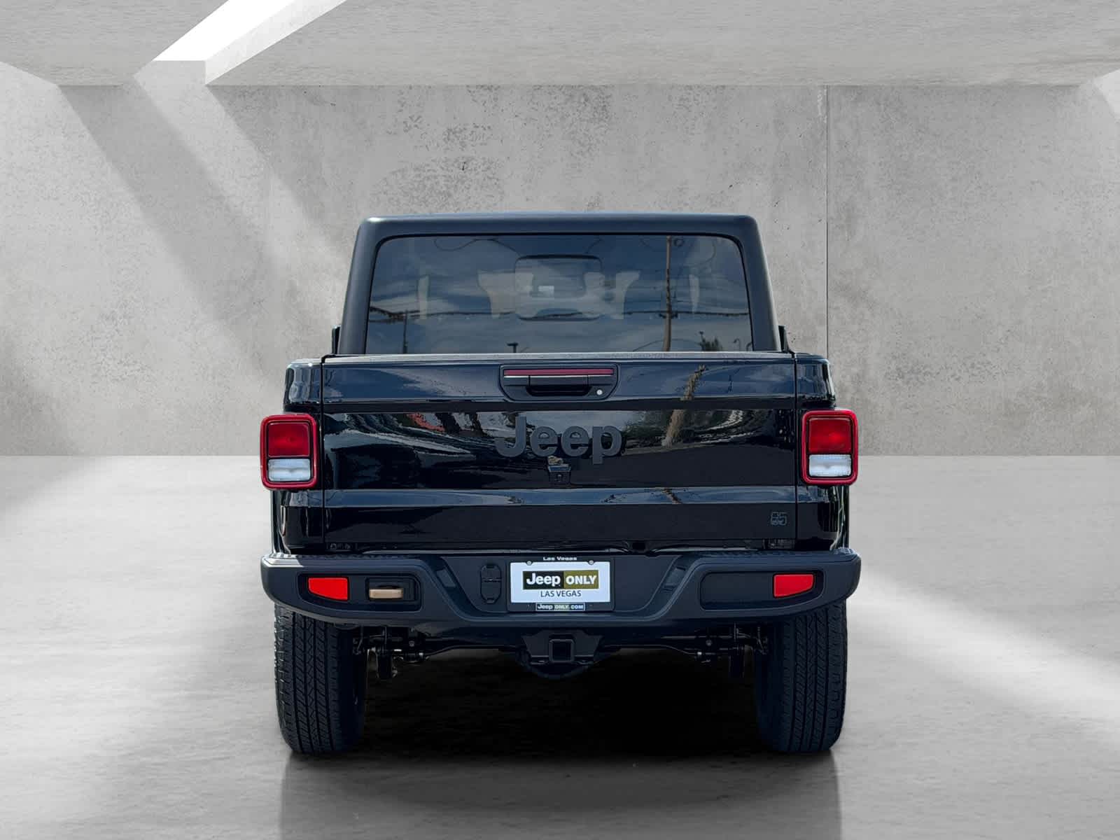 Thumbnail: 2026 Jeep Gladiator - 4