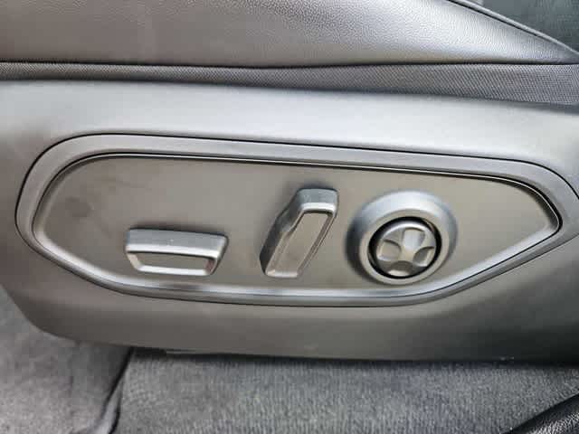 Thumbnail: 2026 Jeep Grand Cherokee - 17