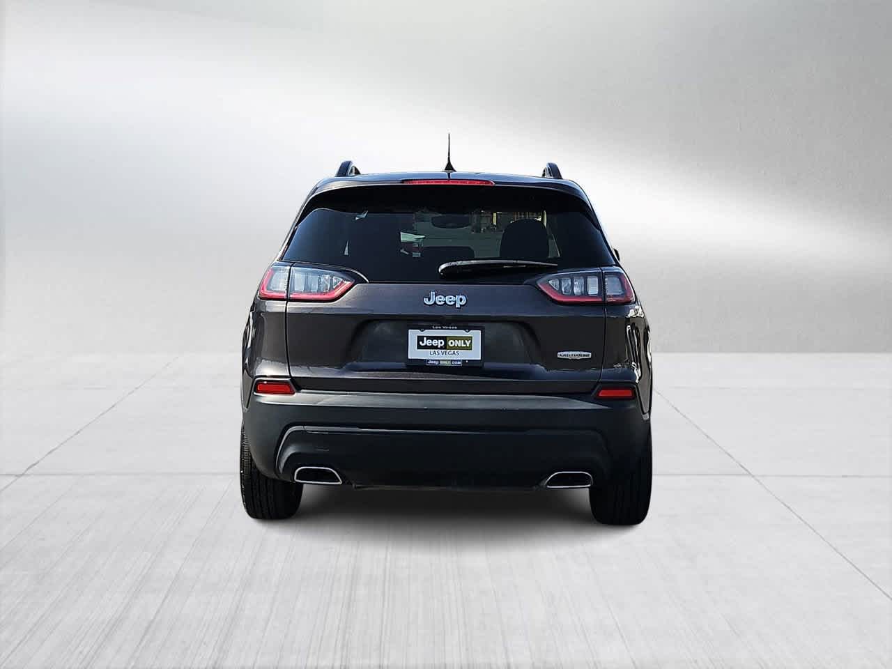 Thumbnail: 2022 Jeep Cherokee - 7