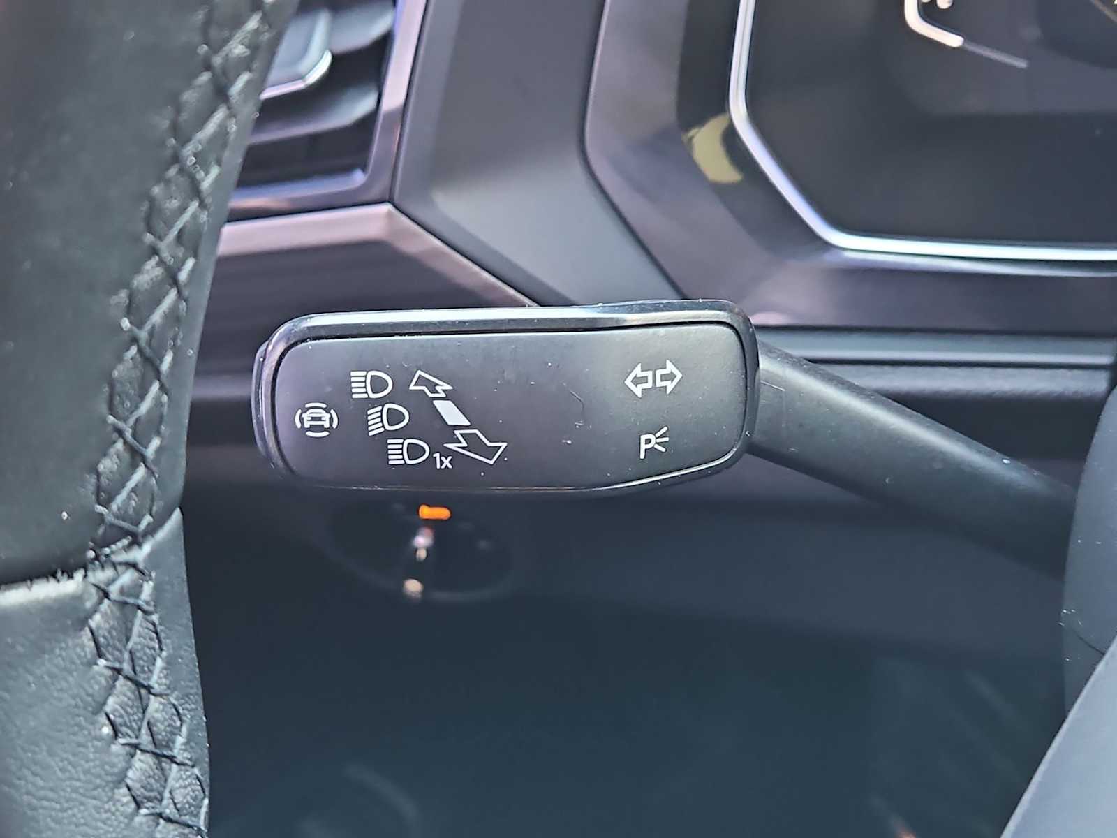 Thumbnail: 2023 Volkswagen Jetta - 27