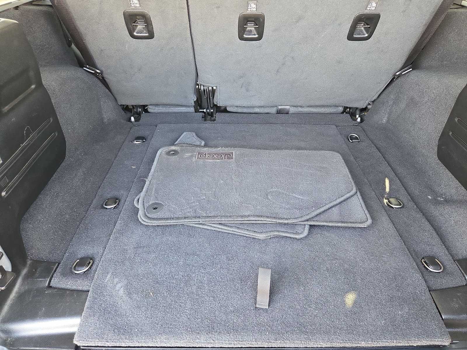 Thumbnail: 2021 Jeep Wrangler - 35