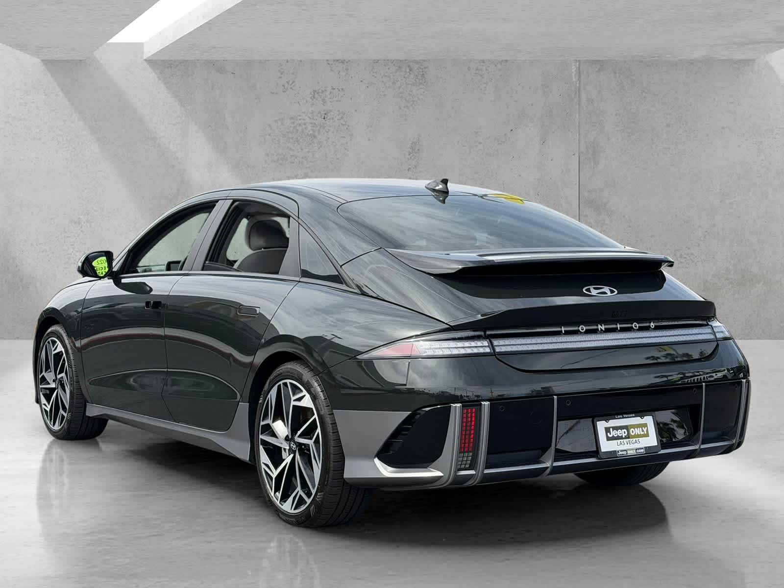 Thumbnail: 2024 Hyundai Ioniq 6 - 3