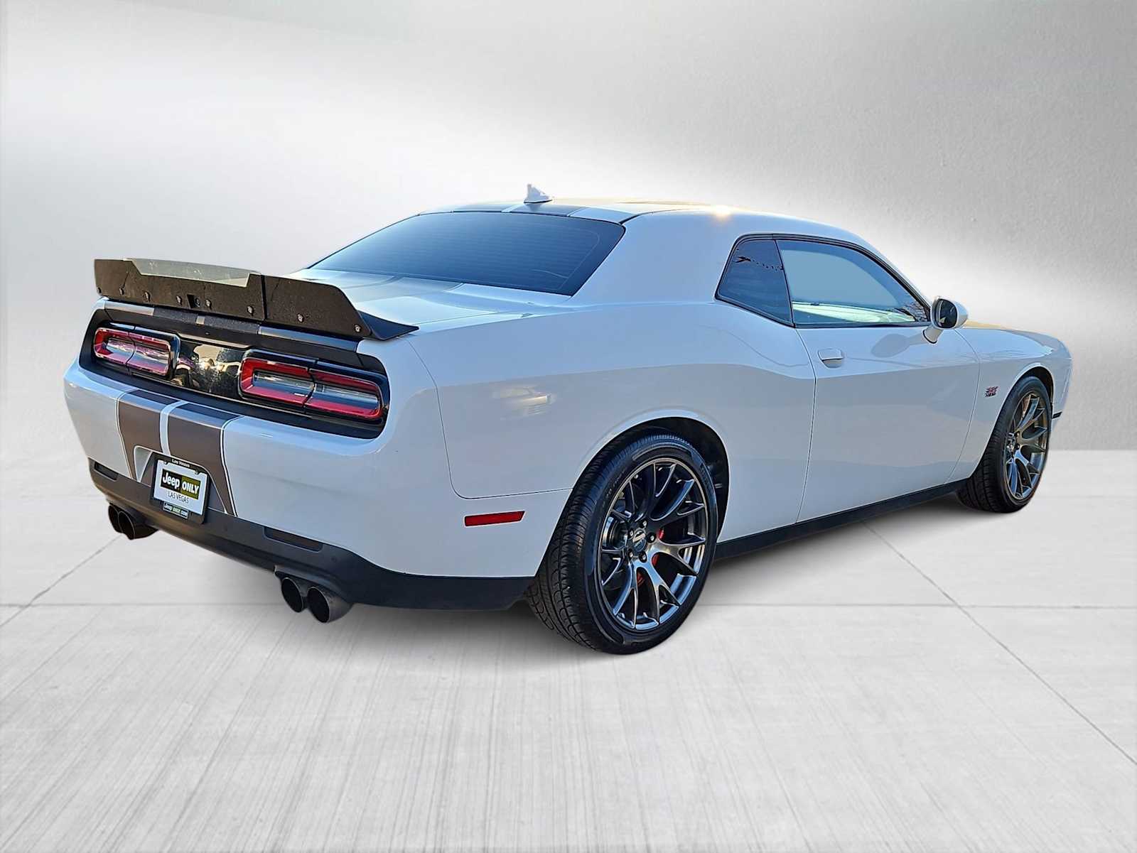 Thumbnail: 2016 Dodge Challenger - 8