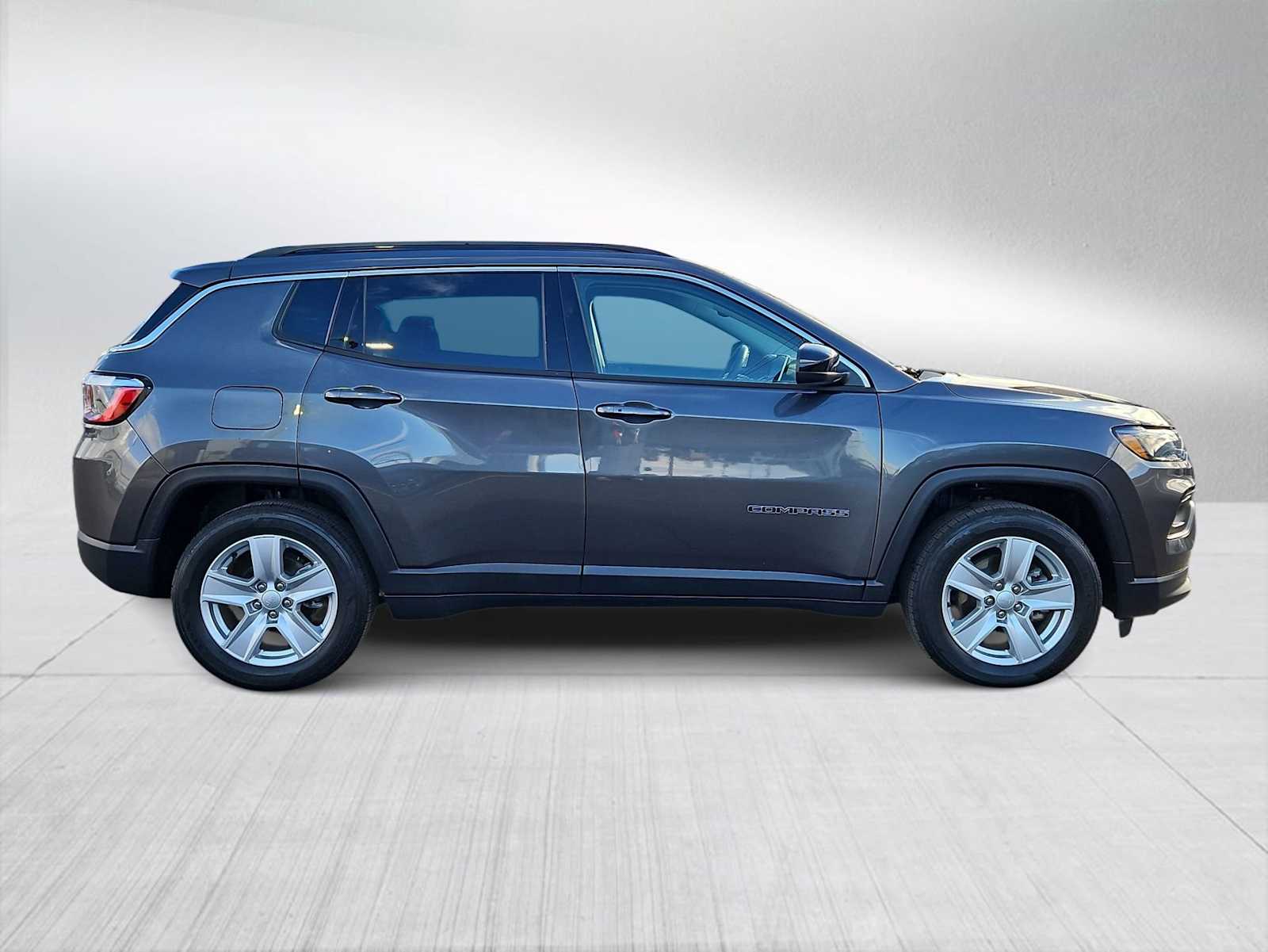 Thumbnail: 2022 Jeep Compass - 9