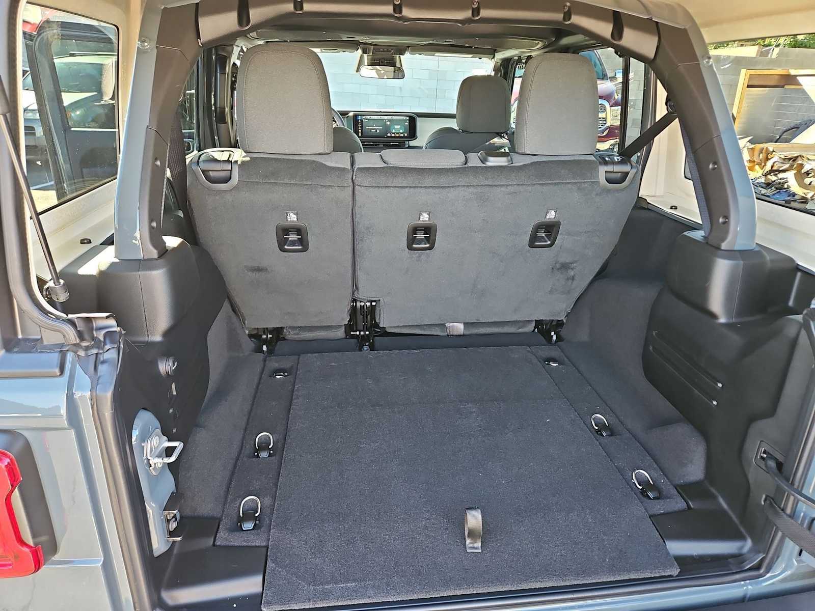 2026 Jeep Wrangler 4-Door Willys - Photo 31