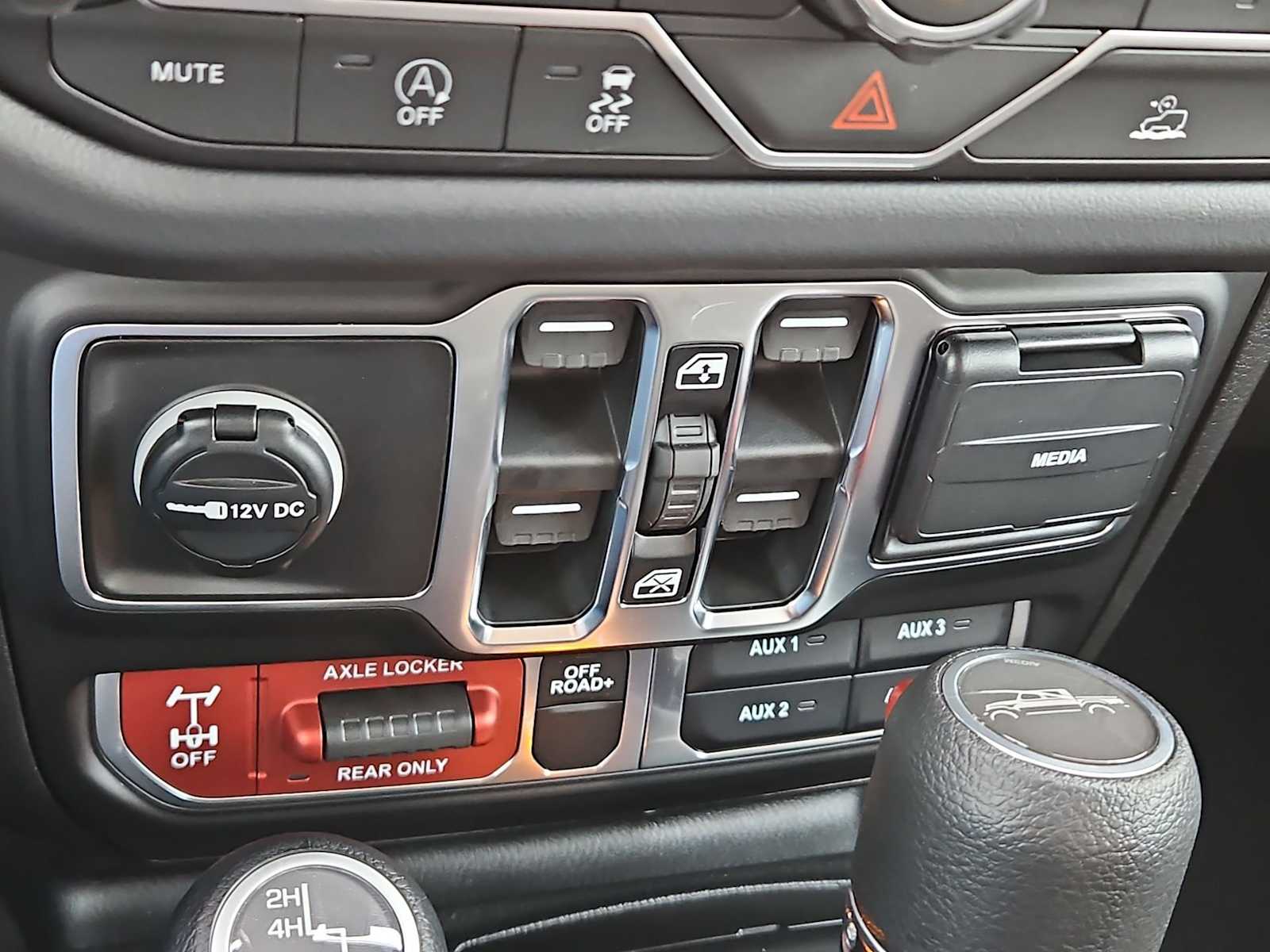 Thumbnail: 2026 Jeep Gladiator - 28